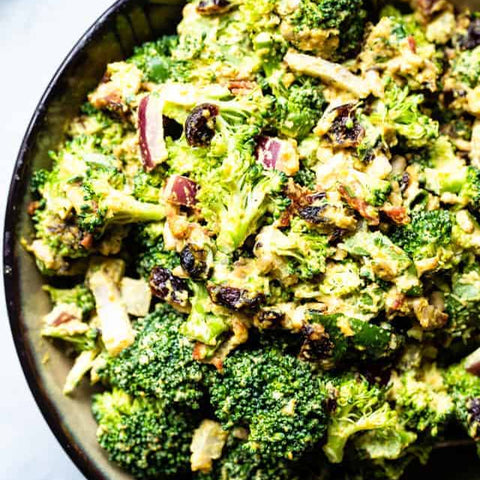 Broccoli Cashew Salad (per pound)